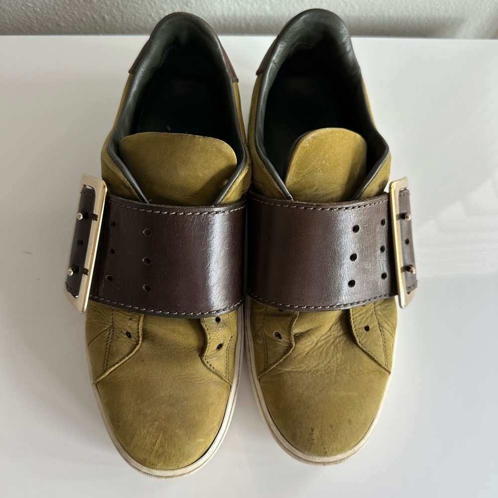 Burberry slipons, fair condition, US 8